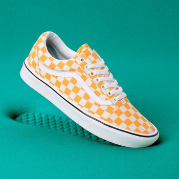 Vans Checker Comfycush Old Skool - Miesten Tennarit - Zinna